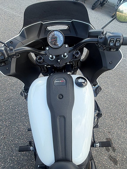 Harley-Davidson Low Rider ST 117 Demo/5 mil/Finns i Butik 8 of 8