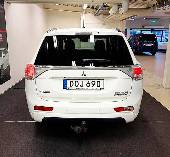 Mitsubishi Outlander 7 of 19