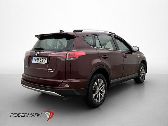 Toyota RAV4 8 of 30