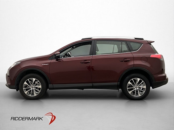Toyota RAV4 4 of 30