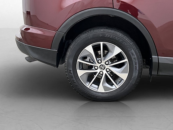Toyota RAV4 30 of 30