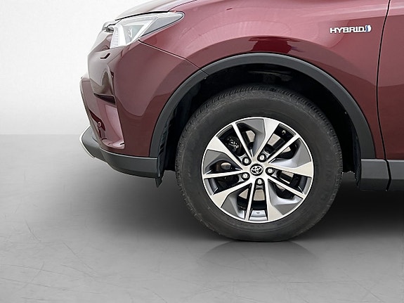 Toyota RAV4 28 of 30