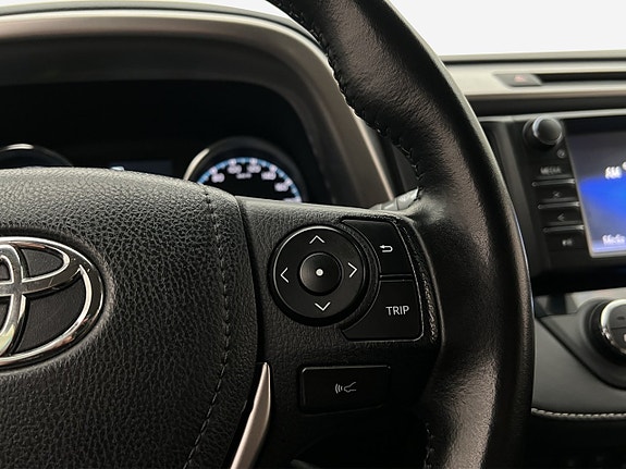 Toyota RAV4 19 of 30