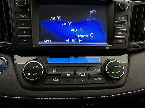 Toyota RAV4 22 of 30
