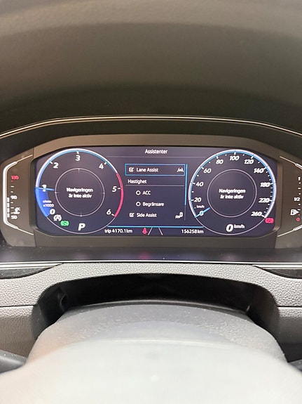 Volkswagen Passat 10 of 20
