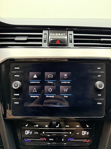 Volkswagen Passat 17 of 20