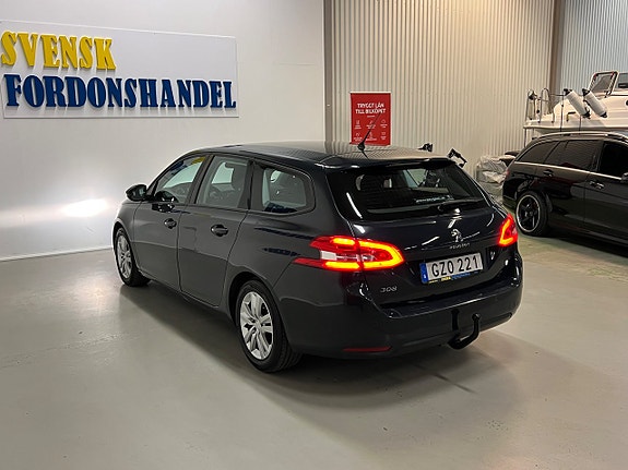 Peugeot 308 SW 10 of 25