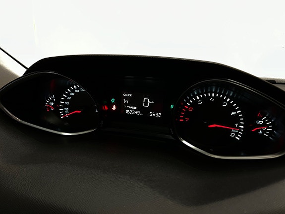 Peugeot 308 SW 22 of 25