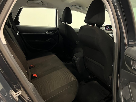 Peugeot 308 SW 16 of 25