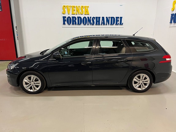 Peugeot 308 SW 3 of 5