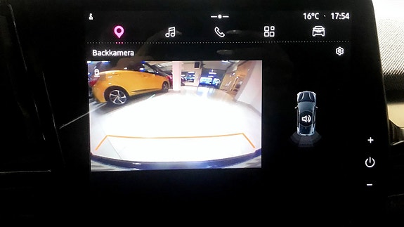 Renault Megane E-Tech 8 of 9