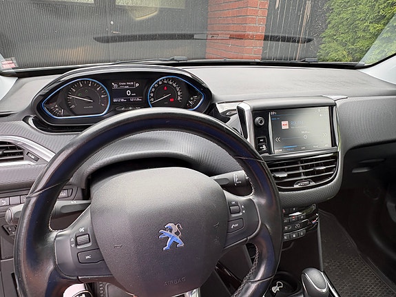 Peugeot 2008 5 of 5