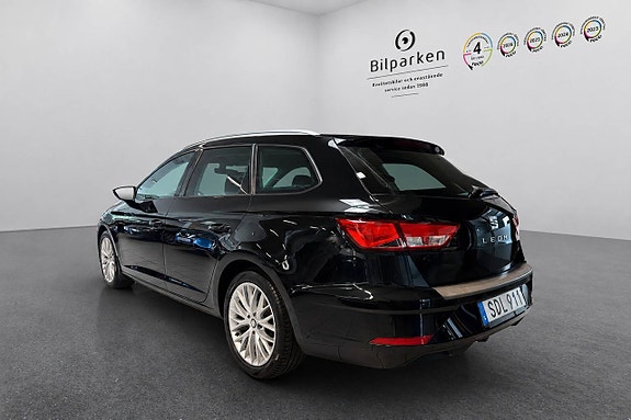 Seat Leon 3 of 5