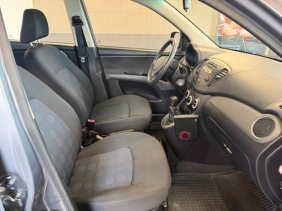 Hyundai i10 12 of 13