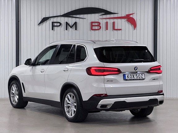BMW X5 4 of 5