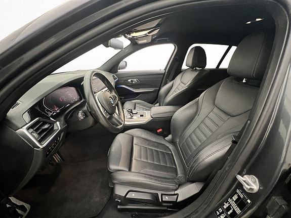 BMW 320 12 of 30