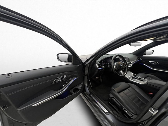BMW 320 11 of 30