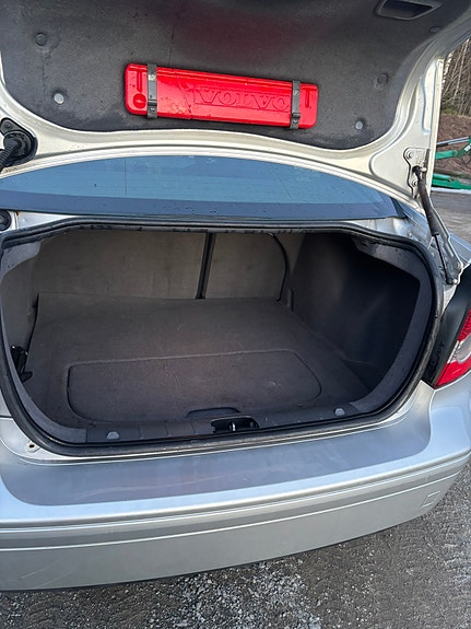 Volvo S40 7 of 8