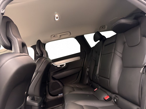 Volvo V90 28 of 30