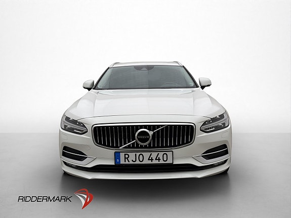 Volvo V90 2 of 5