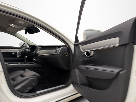 Volvo V90 27 of 30