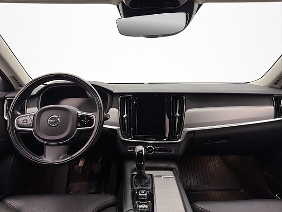 Volvo V90 12 of 30