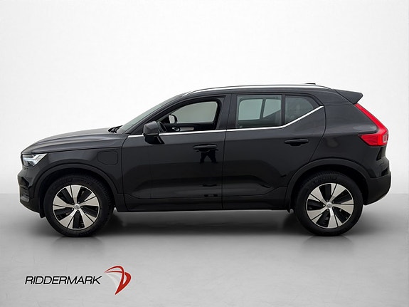 Volvo XC40 4 of 5