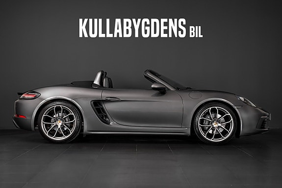 Porsche 718 Boxster 3 of 5