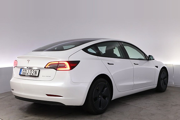Tesla Model 3 5 of 5