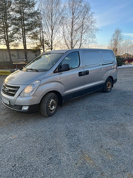 Hyundai H-1 11 of 11