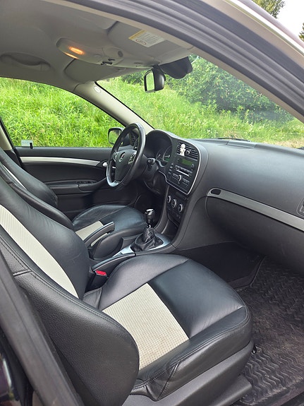 Saab 9-3 5 of 5