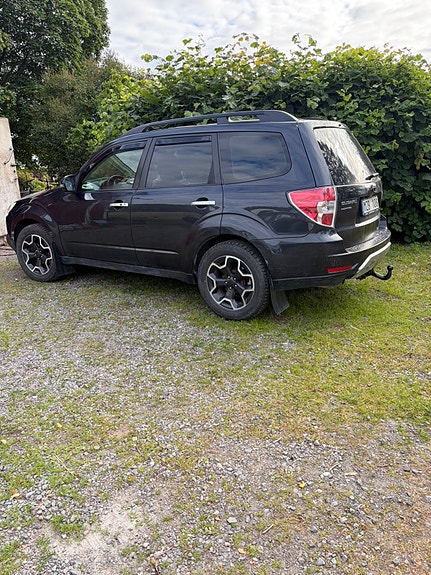 Subaru Forester 2 of 5
