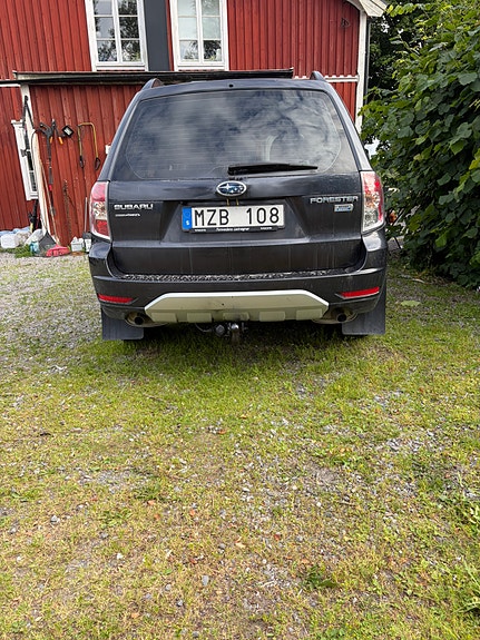 Subaru Forester 3 of 5