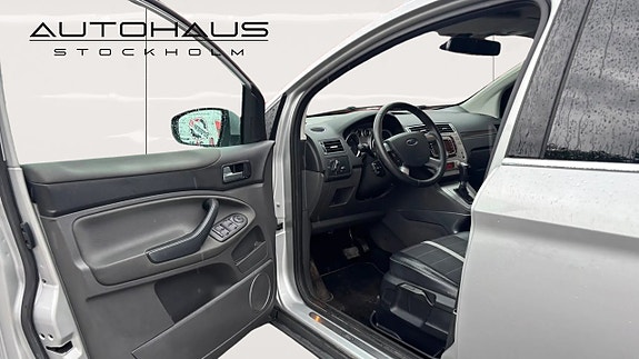 Ford Kuga 8 of 21