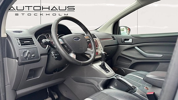 Ford Kuga 10 of 21