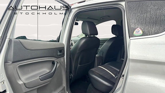 Ford Kuga 9 of 21