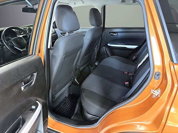 Suzuki Vitara 10 of 14