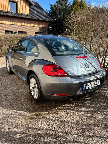 Volkswagen Beetle 4 of 5