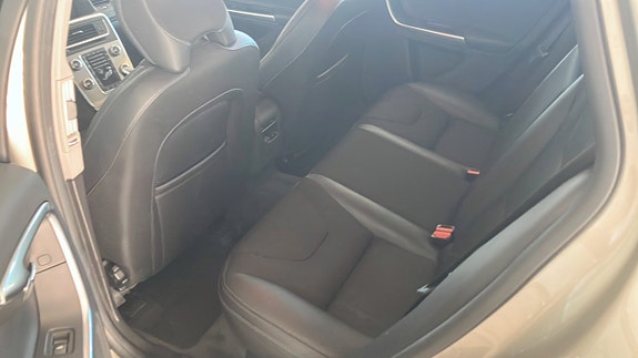 Volvo V60 5 of 5