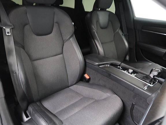 Volvo V90 Cross Country 19 of 30