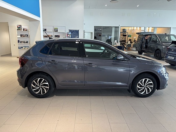 Volkswagen Polo 8 of 18