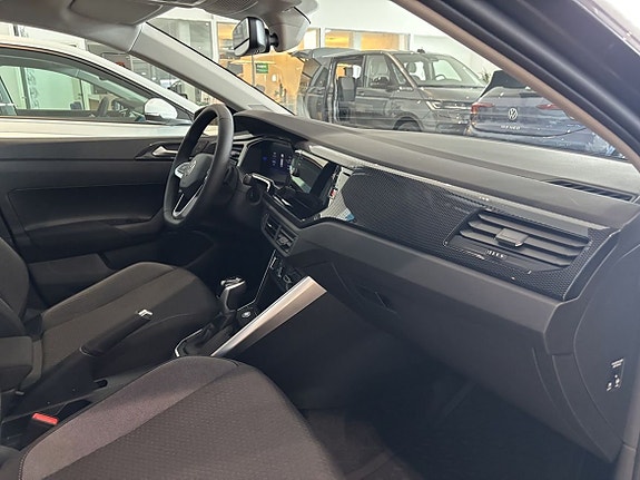 Volkswagen Polo 17 of 18