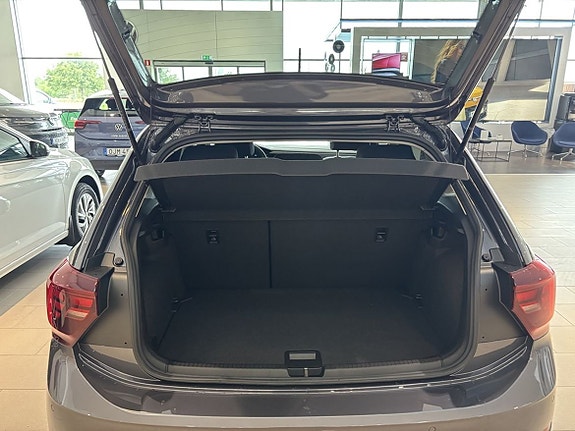 Volkswagen Polo 9 of 18
