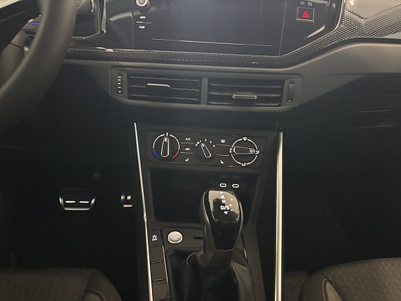 Volkswagen Polo 15 of 18