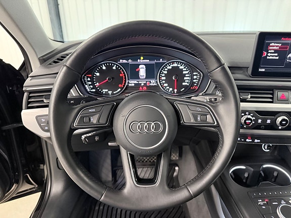 Audi A4 11 of 30