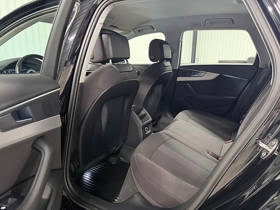 Audi A4 27 of 30