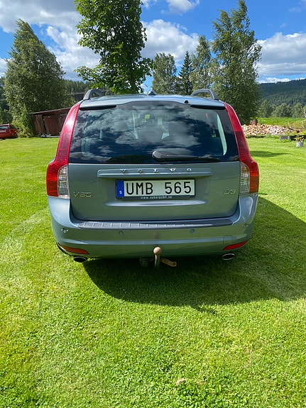 Volvo V50 4 of 5