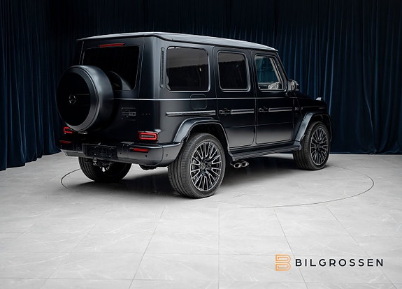 Mercedes-Benz G63 5 of 5