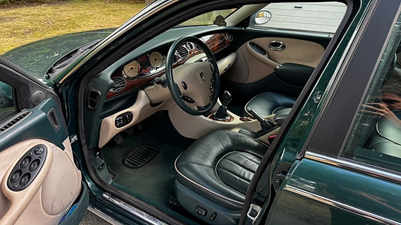 Rover 75 4 of 5