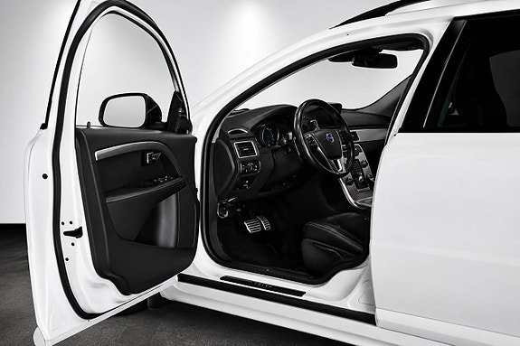 Volvo V70 9 of 24